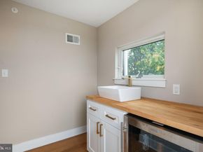 1654 N 6TH Street, Philadelphia PA 19122