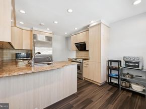 9810 Bridle Road, Philadelphia PA 19115