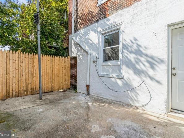 2040 Webster Street, Philadelphia PA 19146