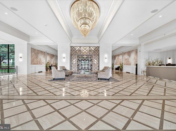 5225 Pooks Hill Road 1816N, Bethesda MD 20814