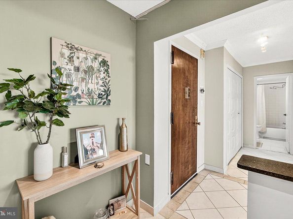 5225 Pooks Hill Road 1816N, Bethesda MD 20814