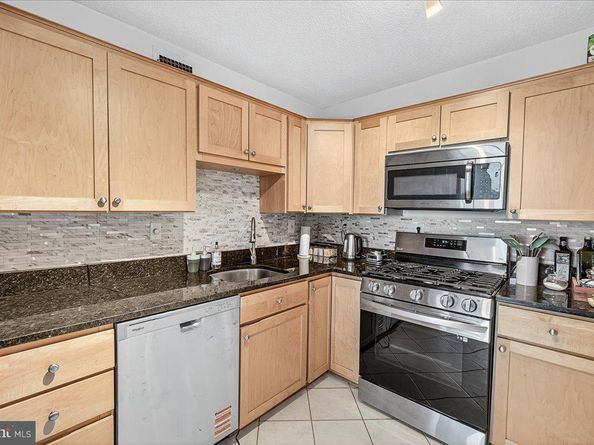 5225 Pooks Hill Road 1816N, Bethesda MD 20814