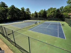 5225 Pooks Hill Road 1816N, Bethesda MD 20814