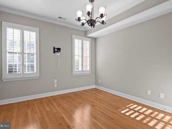 8 Dunham Lane, Newtown PA 18940