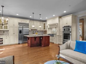 8 Dunham Lane, Newtown PA 18940
