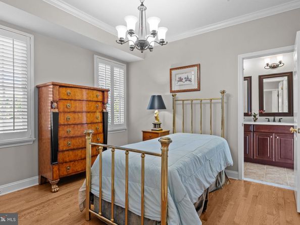 8 Dunham Lane, Newtown PA 18940