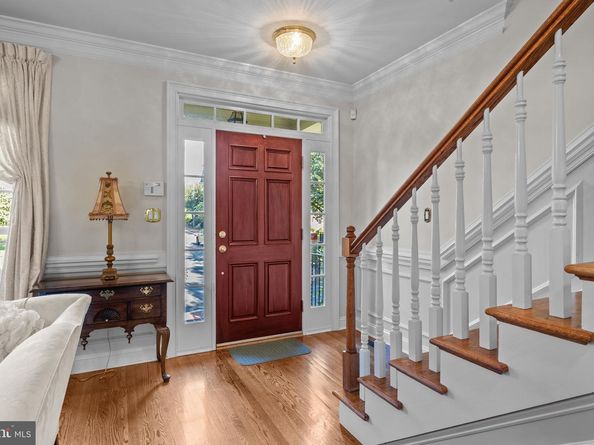 8 Dunham Lane, Newtown PA 18940