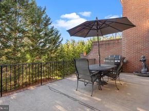 8 Dunham Lane, Newtown PA 18940