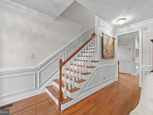 8 Dunham Lane, Newtown PA 18940