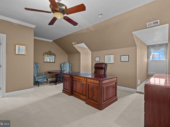8 Dunham Lane, Newtown PA 18940