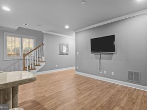8 Dunham Lane, Newtown PA 18940