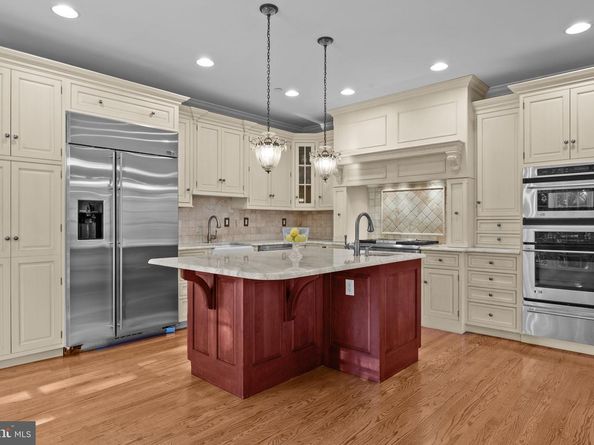 8 Dunham Lane, Newtown PA 18940