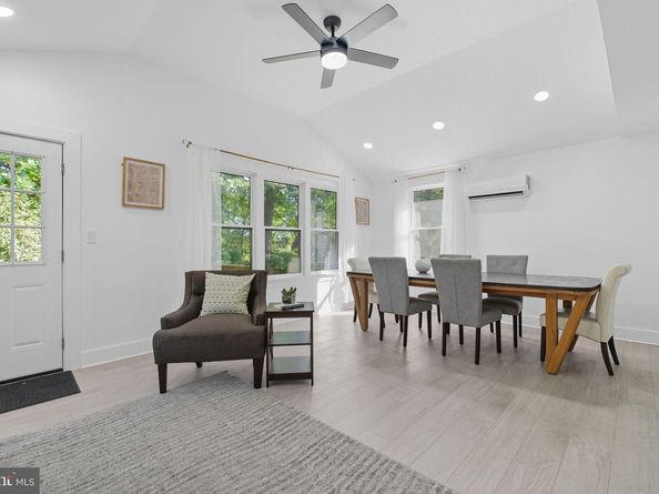 2539 Gallows Road, Dunn Loring VA 22027