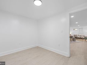 2539 Gallows Road, Dunn Loring VA 22027