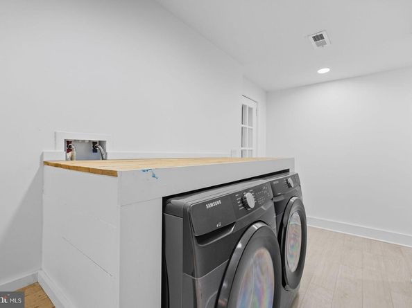 2539 Gallows Road, Dunn Loring VA 22027