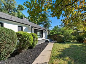 2539 Gallows Road, Dunn Loring VA 22027