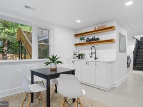 2539 Gallows Road, Dunn Loring VA 22027