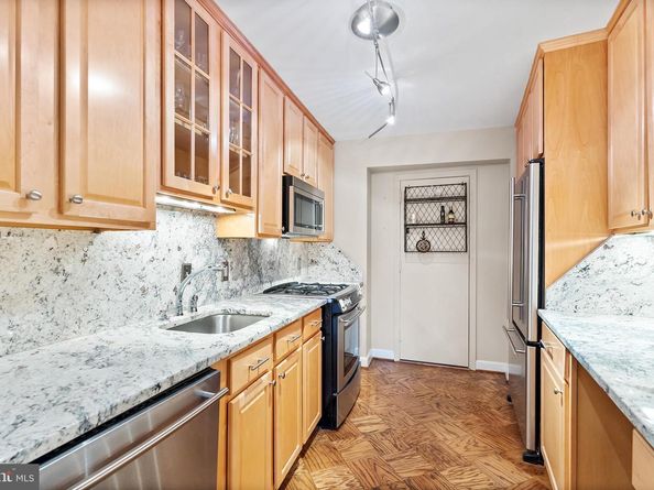 700 New Hampshire Avenue NW 320, Washington DC 20037
