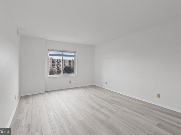 8370 Greensboro Drive 809, Mclean VA 22102