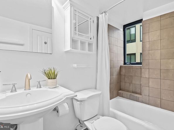 1701 16TH Street NW 706, Washington DC 20009