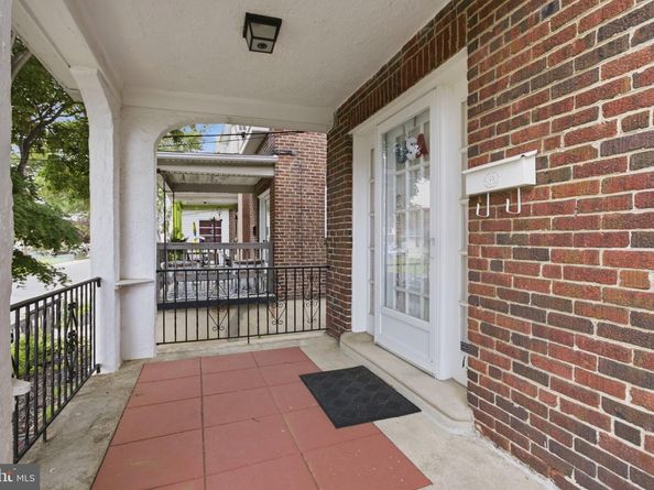 154 Woodland Avenue, Lansdowne PA 19050