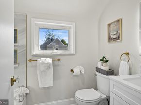 542 Stanbridge Road, Morton PA 19070
