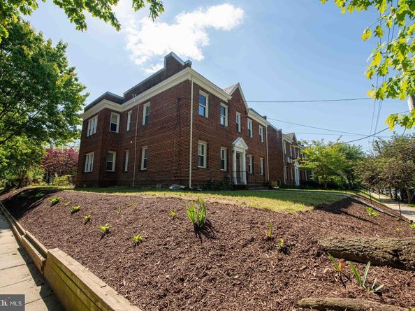 2241 40TH Place NW, Washington DC 20007