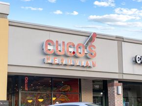 125 Market Square NW 4, Vienna VA 22180