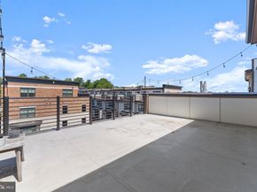 125 Market Square NW 4, Vienna VA 22180