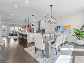 125 Market Square NW 4, Vienna VA 22180