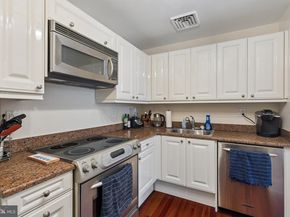 1500 Chestnut Street 4B, Philadelphia PA 19102