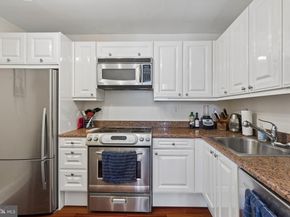 1500 Chestnut Street 4B, Philadelphia PA 19102