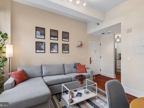 1500 Chestnut Street 4B, Philadelphia PA 19102