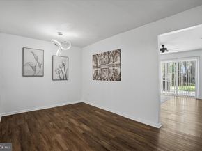 2 Horseshoe Circle, Horsham PA 19044