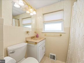 2801 Shipley Road, Philadelphia PA 19152