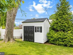 2801 Shipley Road, Philadelphia PA 19152
