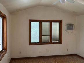 18 Southridge Road, Darby PA 19023