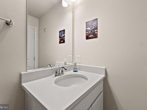 46408 Reddish Knob Drive, Sterling VA 20164