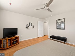46408 Reddish Knob Drive, Sterling VA 20164
