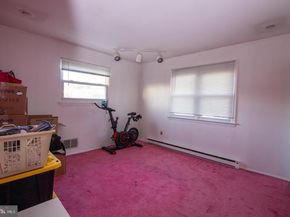 2942 Anzac Avenue, Abington PA 19001