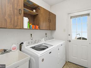 132 Roy Lane, Huntingdon Valley PA 19006