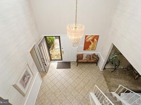 132 Roy Lane, Huntingdon Valley PA 19006