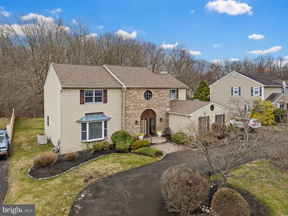 132 Roy Lane, Huntingdon Valley PA 19006