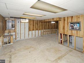132 Roy Lane, Huntingdon Valley PA 19006