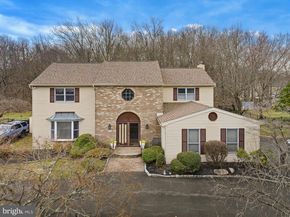132 Roy Lane, Huntingdon Valley PA 19006