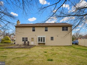 132 Roy Lane, Huntingdon Valley PA 19006