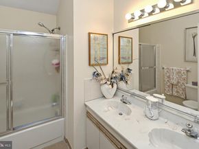 132 Roy Lane, Huntingdon Valley PA 19006