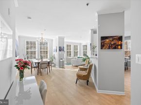 171 Somervelle Street 211, Alexandria VA 22304