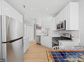 171 Somervelle Street 211, Alexandria VA 22304