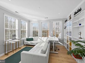 171 Somervelle Street 211, Alexandria VA 22304